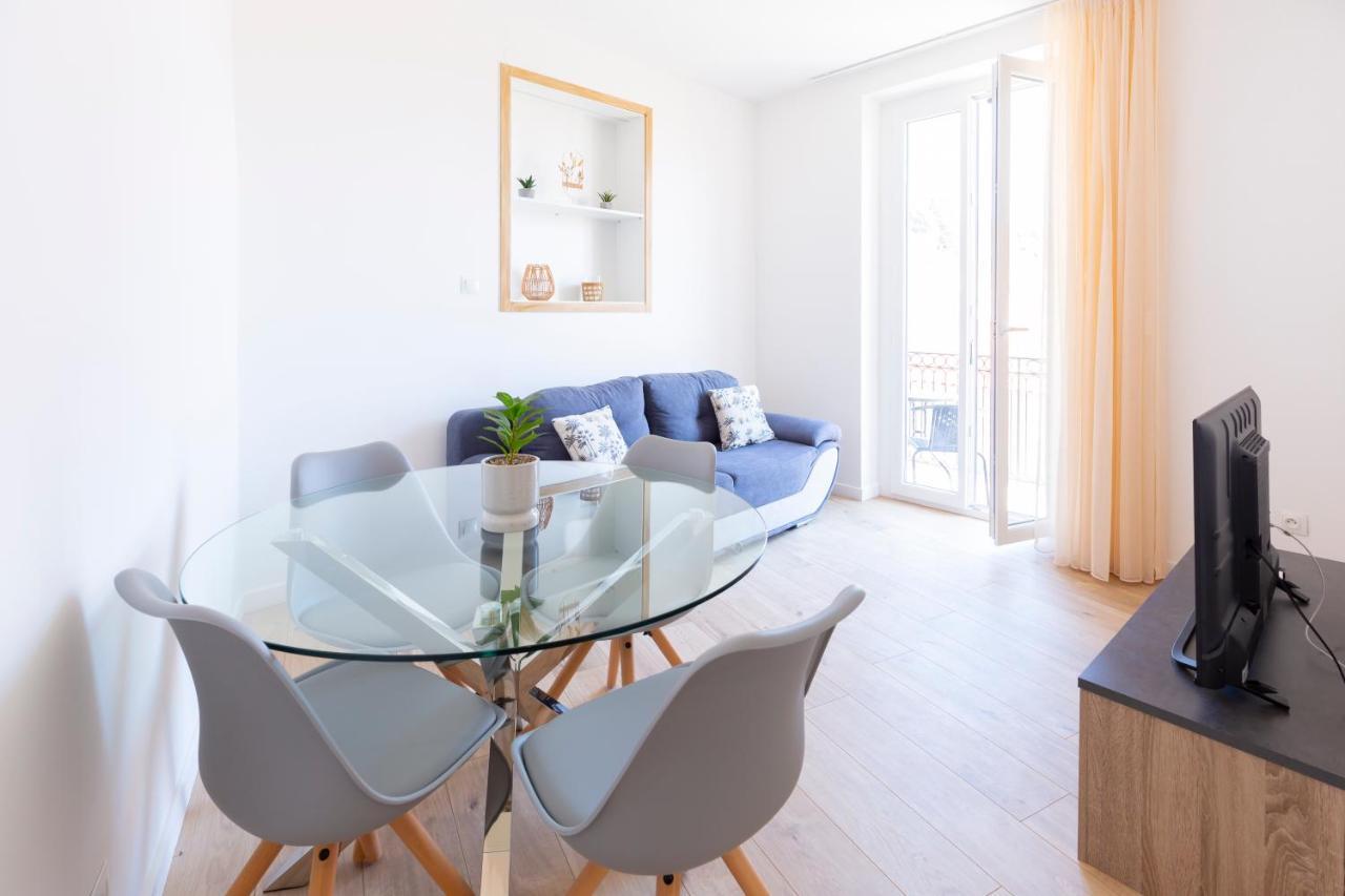 Appartement Marne Ii - 3 Pieces - Parking - Carre D'or *