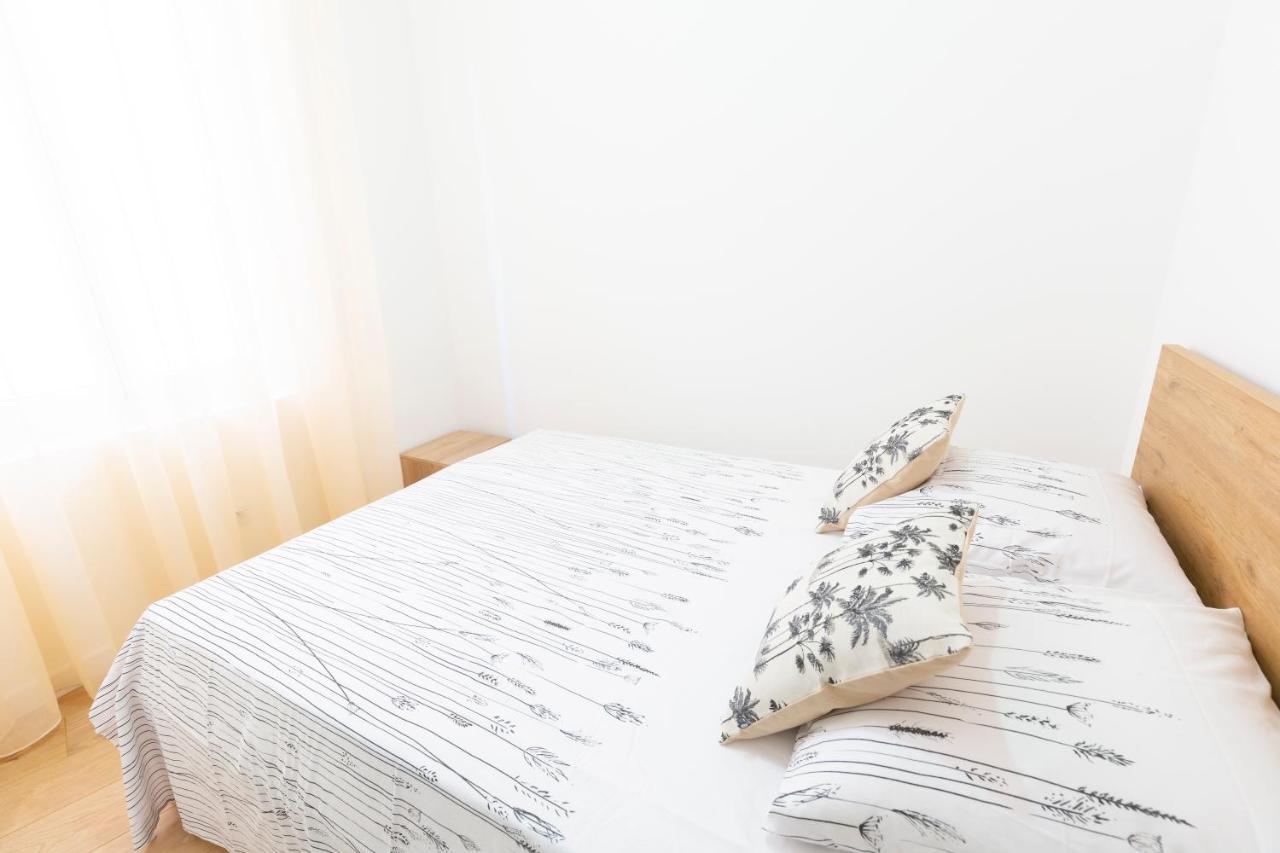 Apartment Marne Ii - 3 Pieces - Parking - Carre D'or